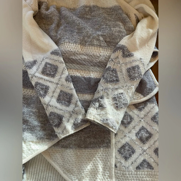 VINCE Alpaca and wool blend long cardigan - Picture 9 of 15